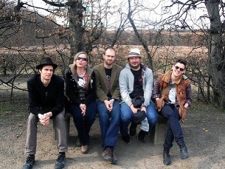 Živé kvety vydávajú album