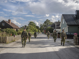 Švédski vojaci v uliciach