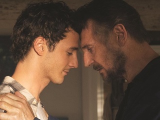 RECENZIA Liam Neeson v