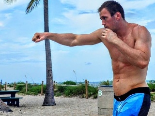 Kto je Viktor Pešta?