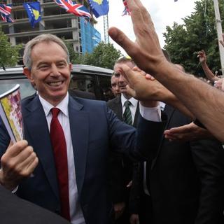 Nadšení Kosovčania vítali Blaira,