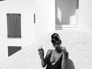 Monika Sakmanová nikdy nevyzerala