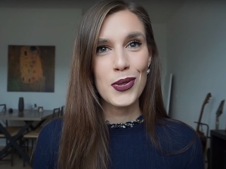 Youtuberka sa pustila do