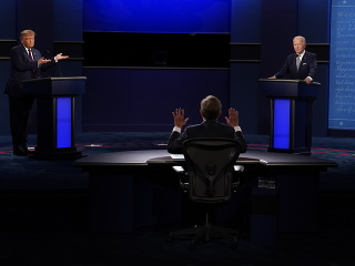 FOTO Prvá predvolebná debata