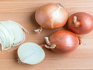 Priložte CIBUĽU na boľavý