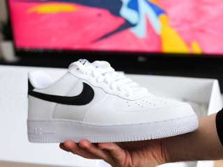 TOP biele tenisky, ktoré