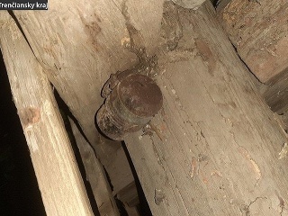 Muž našiel doma granát