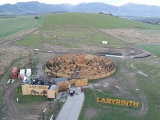 Najväčší drevený kruhový labyrint