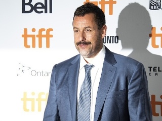 Bláznivý Adam Sandler vo