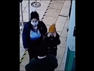 VIDEO Ochrankár chcel pred