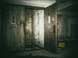 Opustená vojenská nemocnica ti