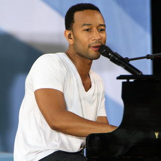 Synovec Johna Legenda: Zlomil