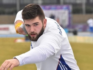 Adrián sa stal majstrom