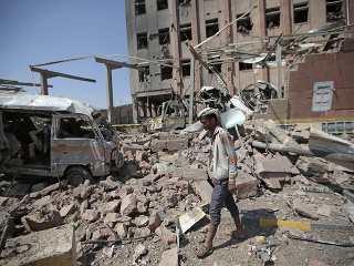 Vzbúrenci v Jemene blokujú