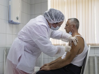 Záujemcovia o ruskú vakcínu