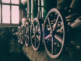 Opustená niklová huta v