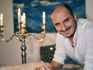 Famózny pianista vám zahrá