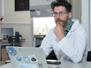 Alexander Kaganský spadol z