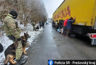 Polícia neďaleko poľských hraníc