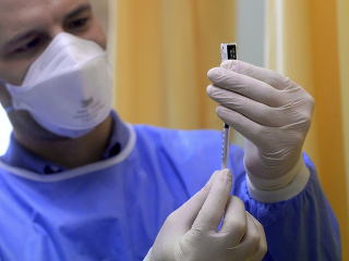 Česko spustilo veľké očkovanie