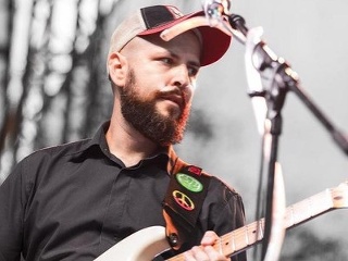 Lolokar vydal singel Január.