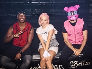 Návrat na výslnie: Anne-Marie