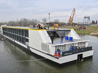 Prvá slovenská loď: V