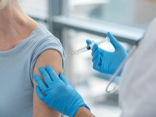 Úmrtia po očkovaní proti