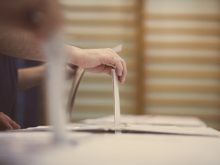 Kosovo hlasuje v predčasných