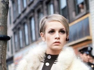 Twiggy nosila účes, ktorý