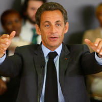 Sarkozy sa pri obede