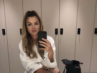 V kúpeľni Anny Amenovej