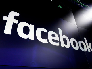 Facebook zakázal účty mjanmarskej