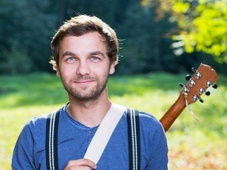 Juraj Hnilica si myslí,