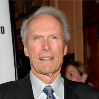 Clint Eastwood poúča Angelinu
