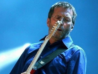 Eric Clapton znova presúva