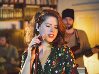 Zuzana Mikulcová a Lara