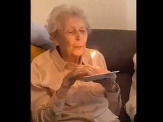 VIDEO Babka na oslave