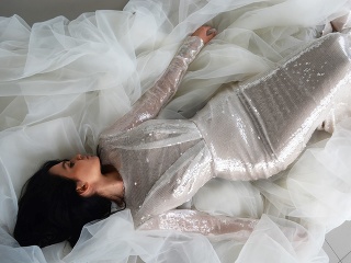 Žena bola vychovávaná v