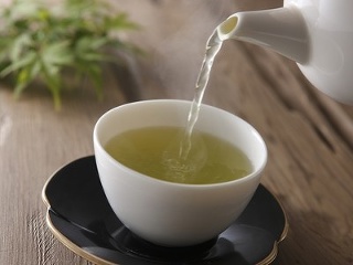 Skrytá LÁTKA v čaji,