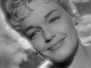 Atraktívna kráska so ženským