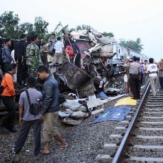 Vlakové nešťastie v Indonézii