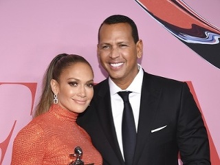 Neustáli to - slávny