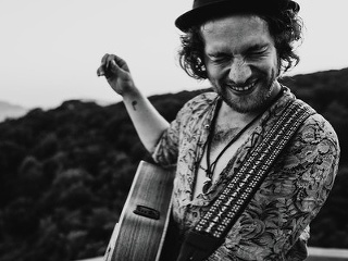 Peter Juhás prináša dávku