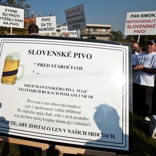 Pivovarníci protestovali proti nárastu