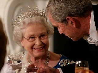 Kráľovná Alžbeta II. si