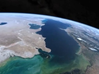 Najväčšiemu jazeru sveta hrozí