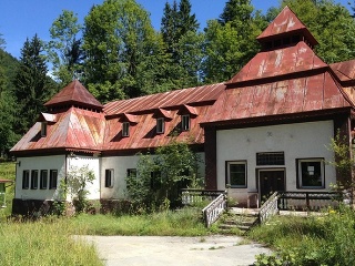 Kúpele v Korytnici boli