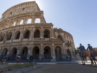 Nový vzhľad Kolosea: Turisti