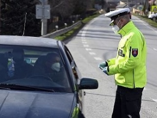 Polícia varuje, aby vodiči